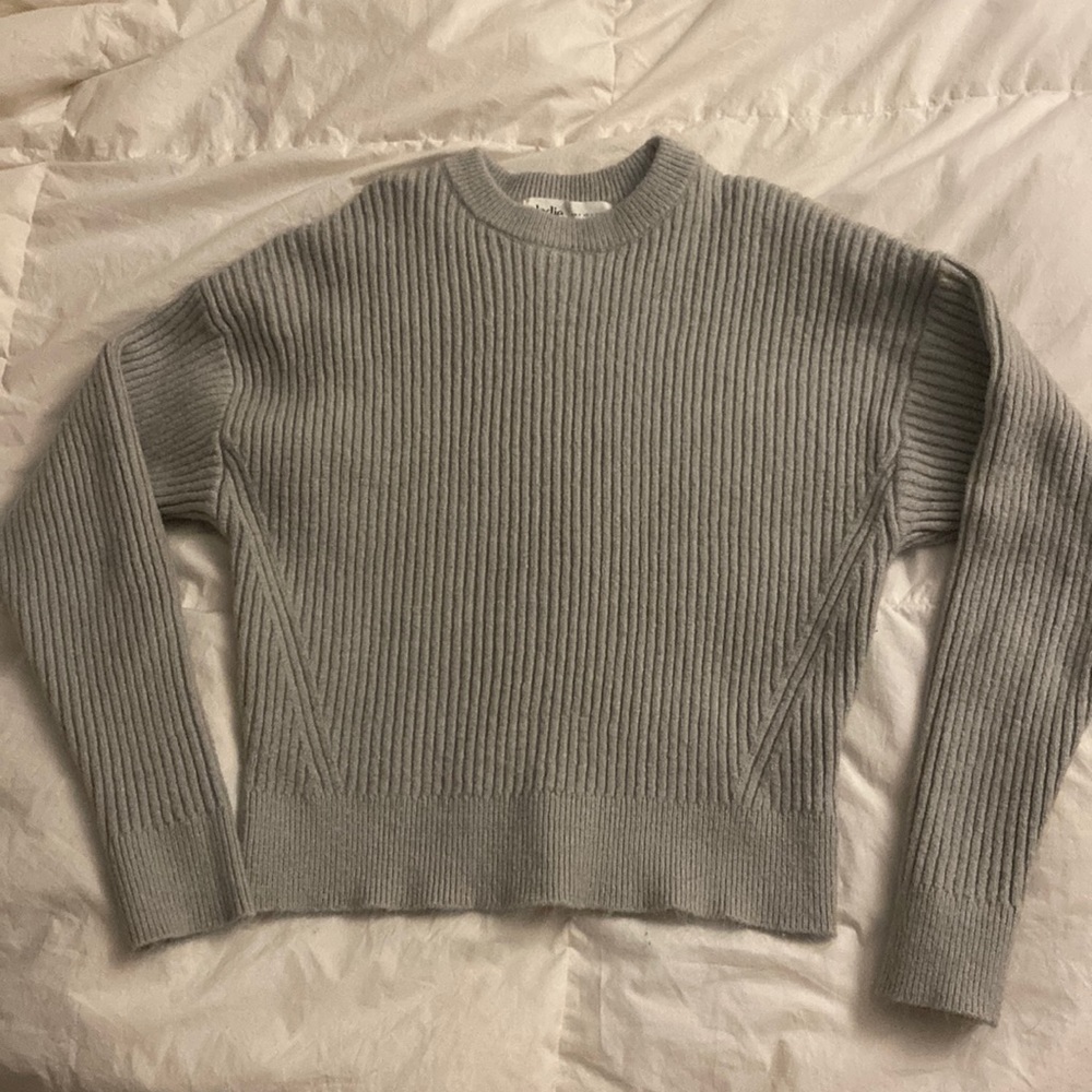 elodie grey sweater